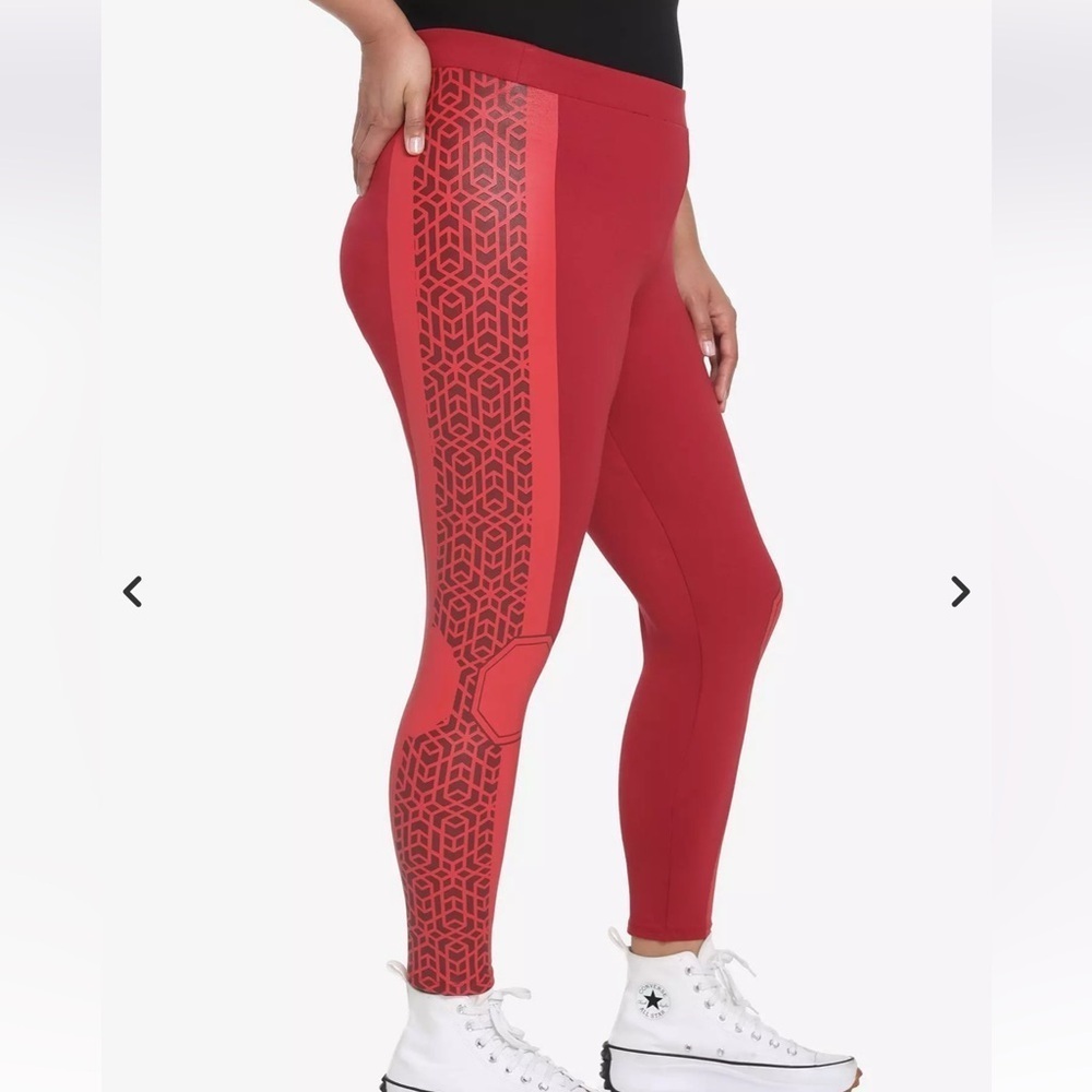 Her Universe Ms. Marvel Leggings Sz 3X